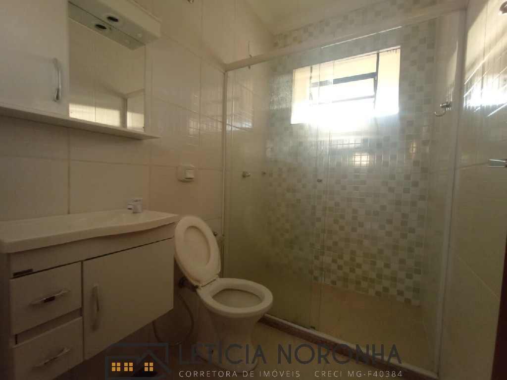 Apartamento para alugar com 2 quartos, 64m² - Foto 8