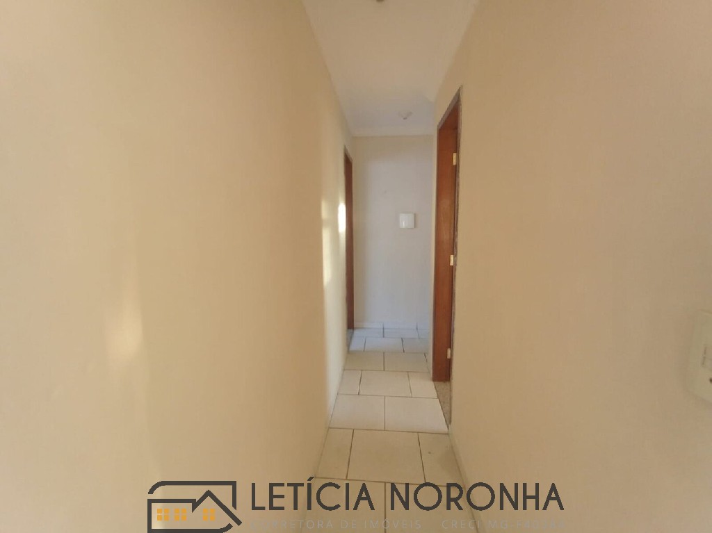 Apartamento para alugar com 2 quartos, 64m² - Foto 3