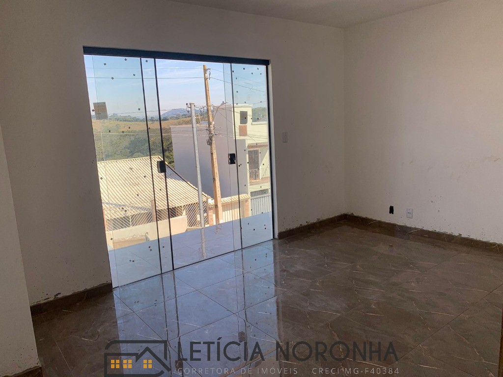 Casa à venda com 2 quartos, 87m² - Foto 12