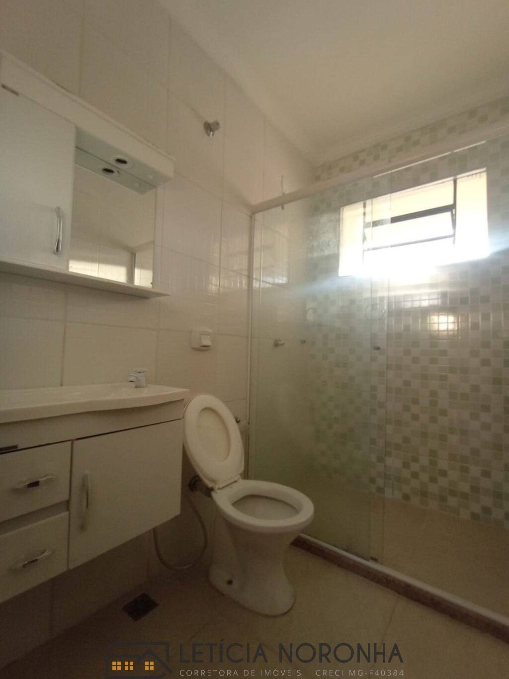 Apartamento para alugar com 2 quartos, 64m² - Foto 7