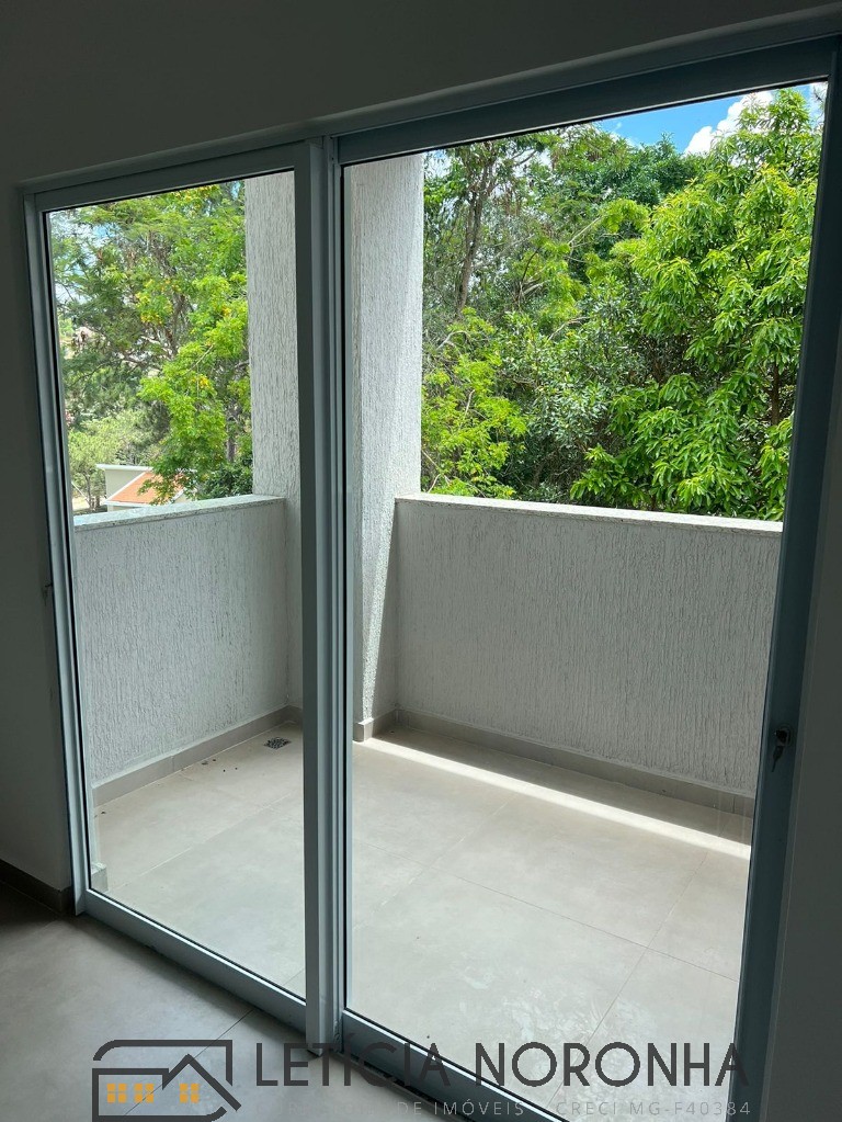 Apartamento à venda com 2 quartos, 81m² - Foto 12