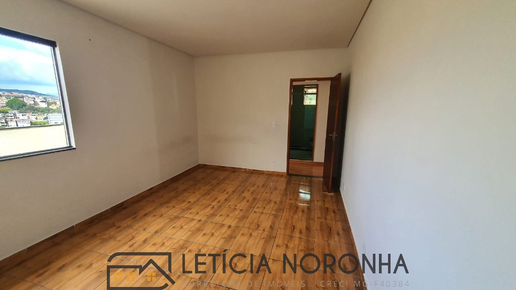 Casa à venda com 2 quartos, 92m² - Foto 7