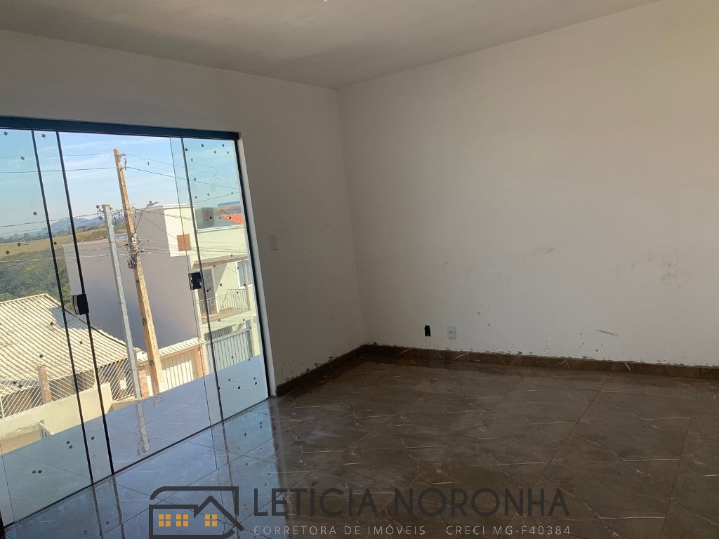 Casa à venda com 2 quartos, 87m² - Foto 11