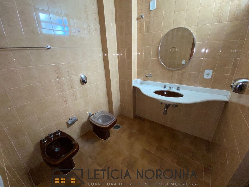 Apartamento para alugar com 4 quartos, 115m² - Foto 12