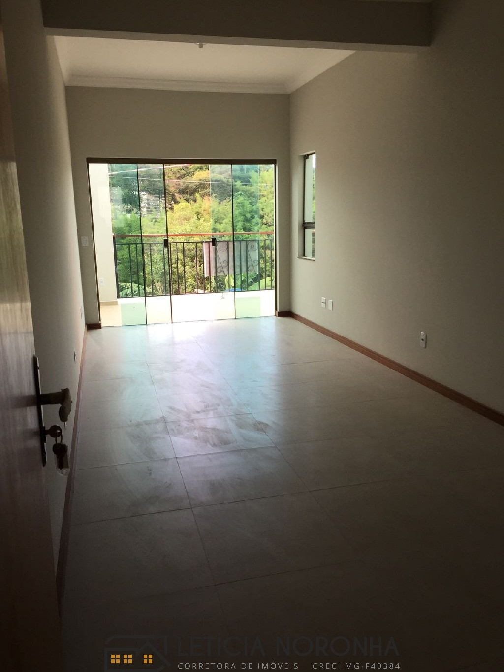 Apartamento para alugar com 2 quartos, 122m² - Foto 2