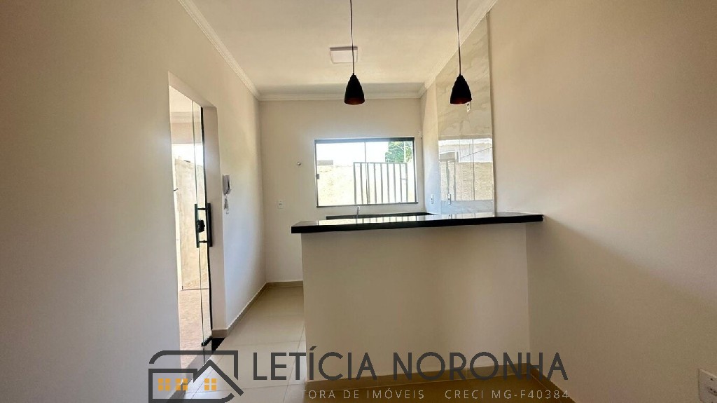 Casa para alugar com 2 quartos, 70m² - Foto 15