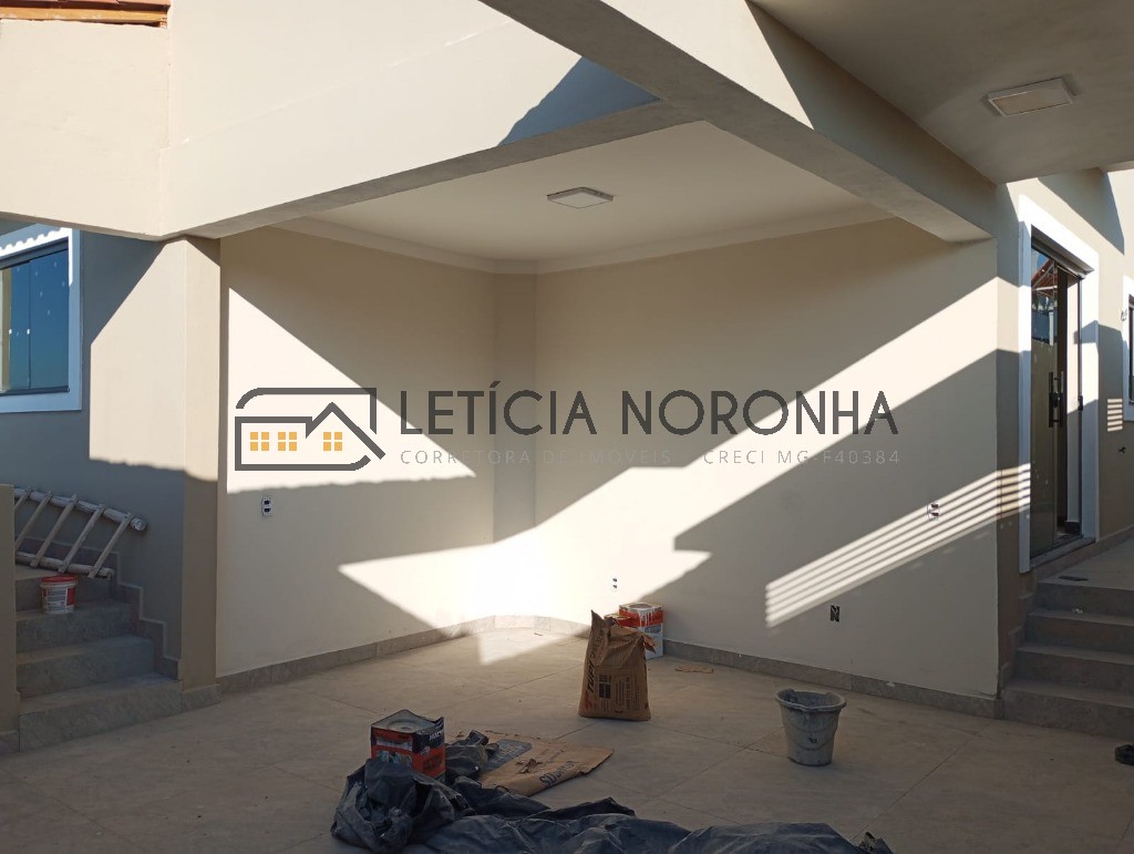 Casa à venda com 3 quartos, 160m² - Foto 4