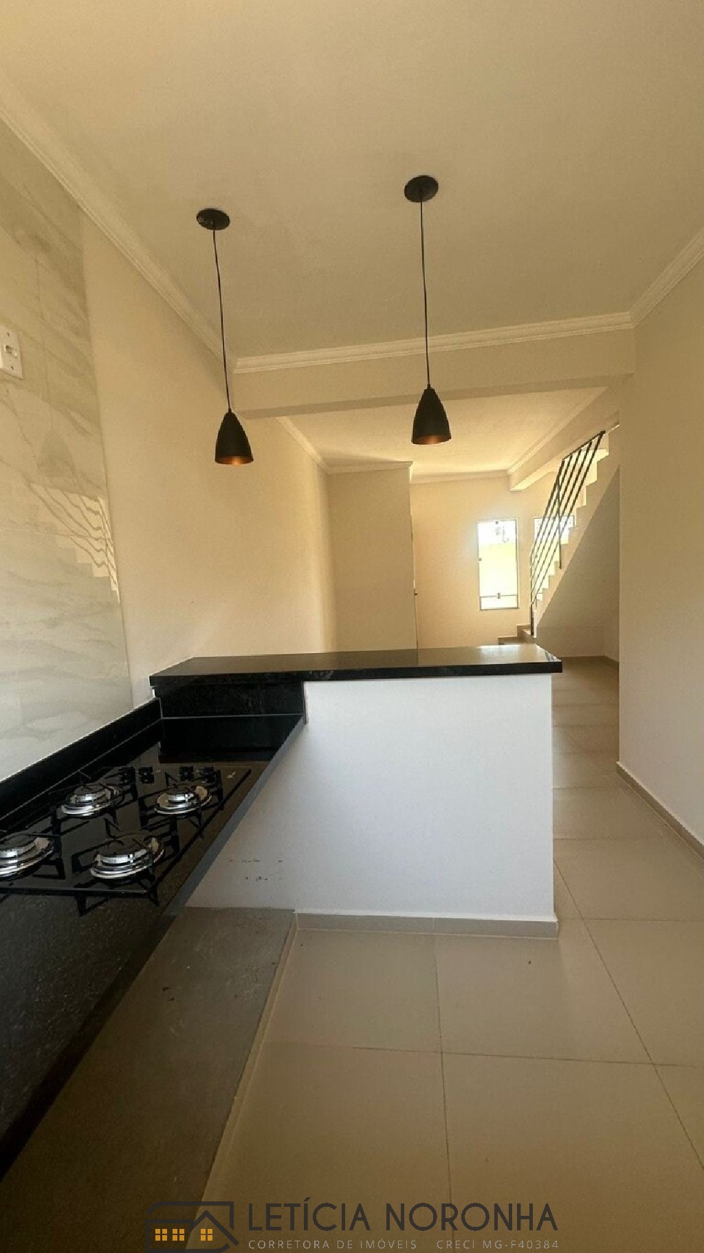 Casa para alugar com 2 quartos, 70m² - Foto 14