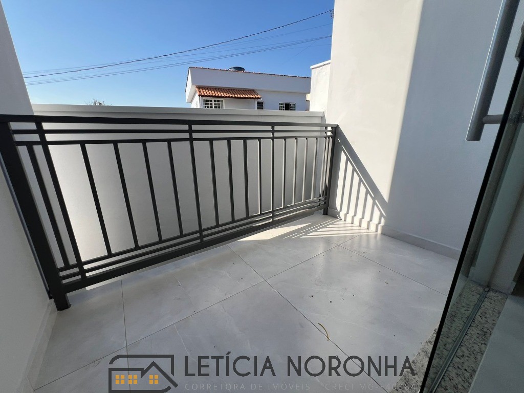 Casa à venda com 2 quartos, 125m² - Foto 11