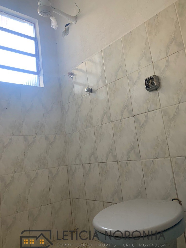 Casa à venda com 5 quartos, 173m² - Foto 16