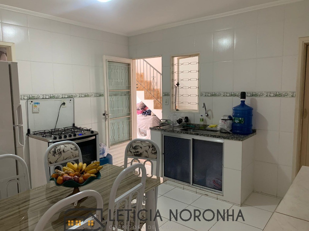 Casa à venda com 2 quartos, 83m² - Foto 13