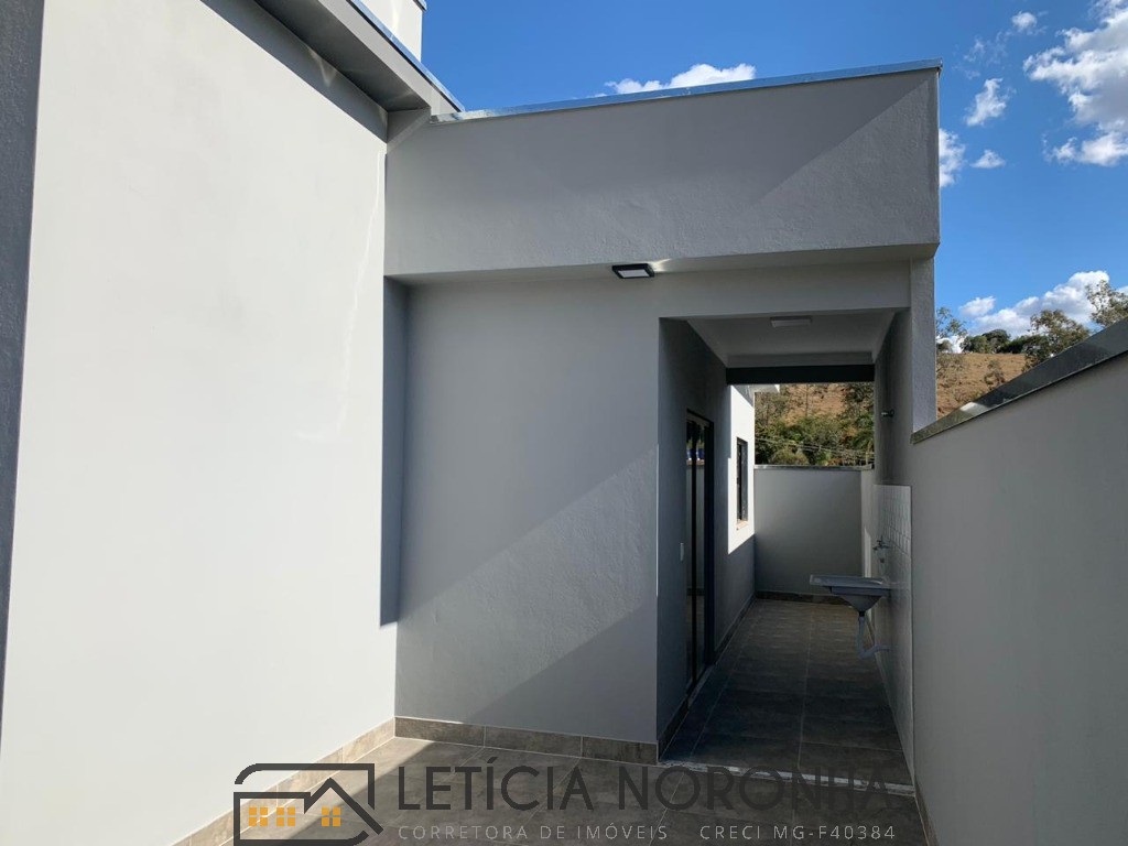 Casa à venda com 2 quartos, 95m² - Foto 3