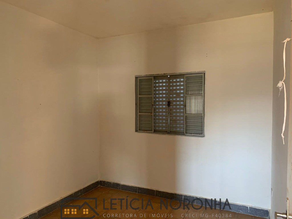 Casa à venda com 5 quartos, 173m² - Foto 18