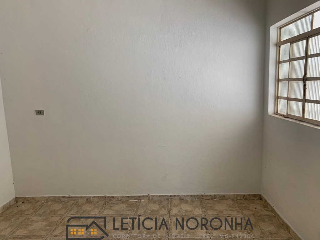 Casa à venda com 5 quartos, 173m² - Foto 13