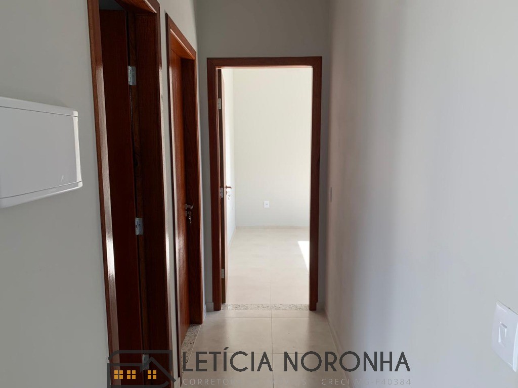 Casa à venda com 2 quartos, 95m² - Foto 5