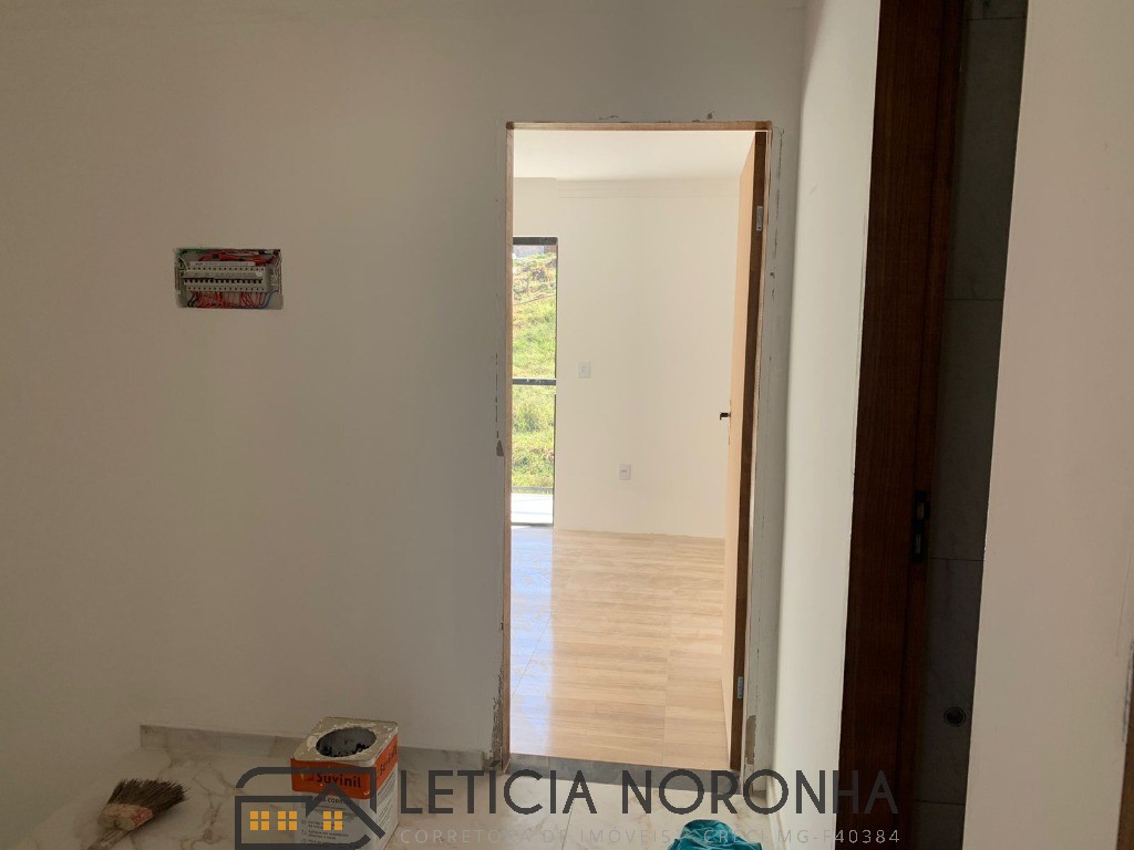 Casa à venda com 2 quartos, 140m² - Foto 12