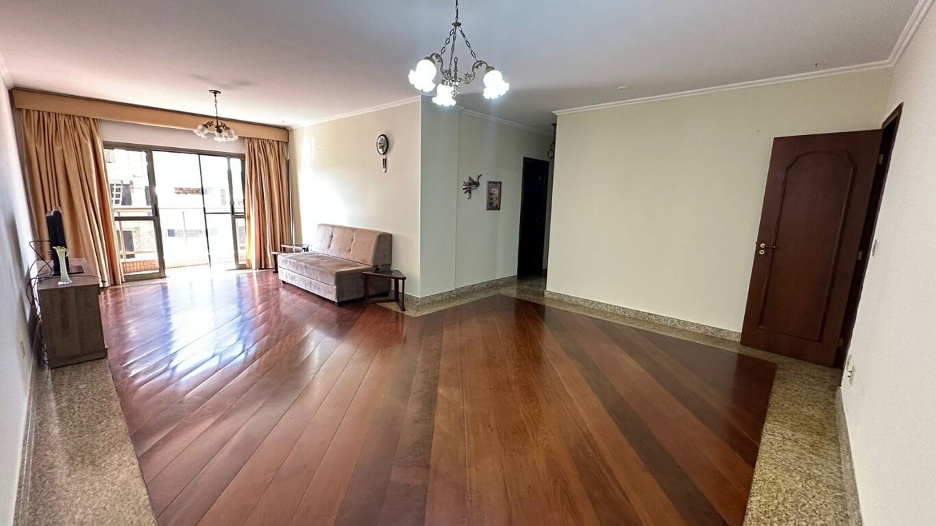 Apartamento à venda com 3 quartos, 165m² - Foto 1