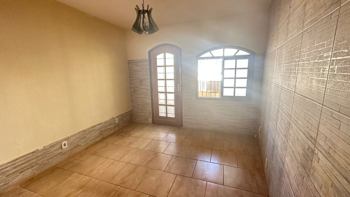 Casa à venda com 2 quartos, 87m² - Foto 18