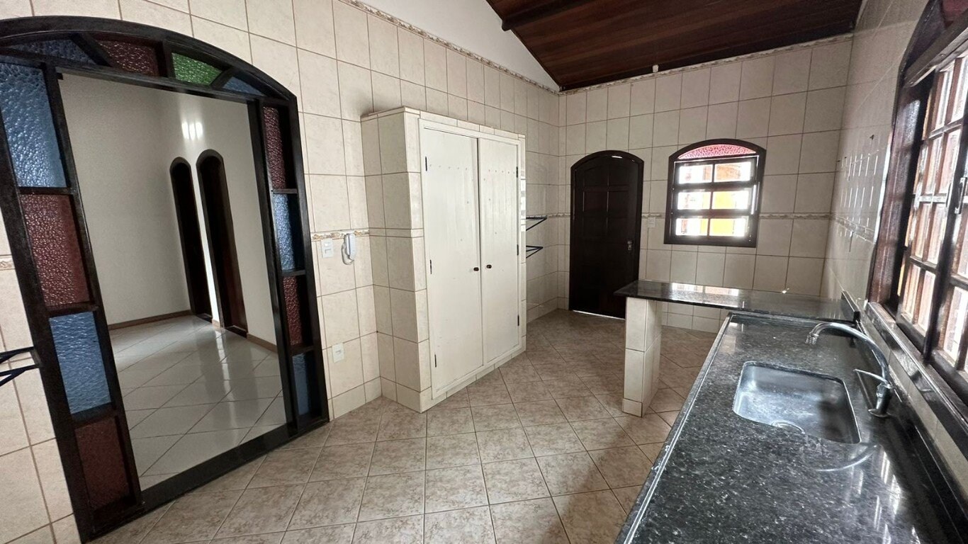 Casa à venda com 3 quartos, 198m² - Foto 18