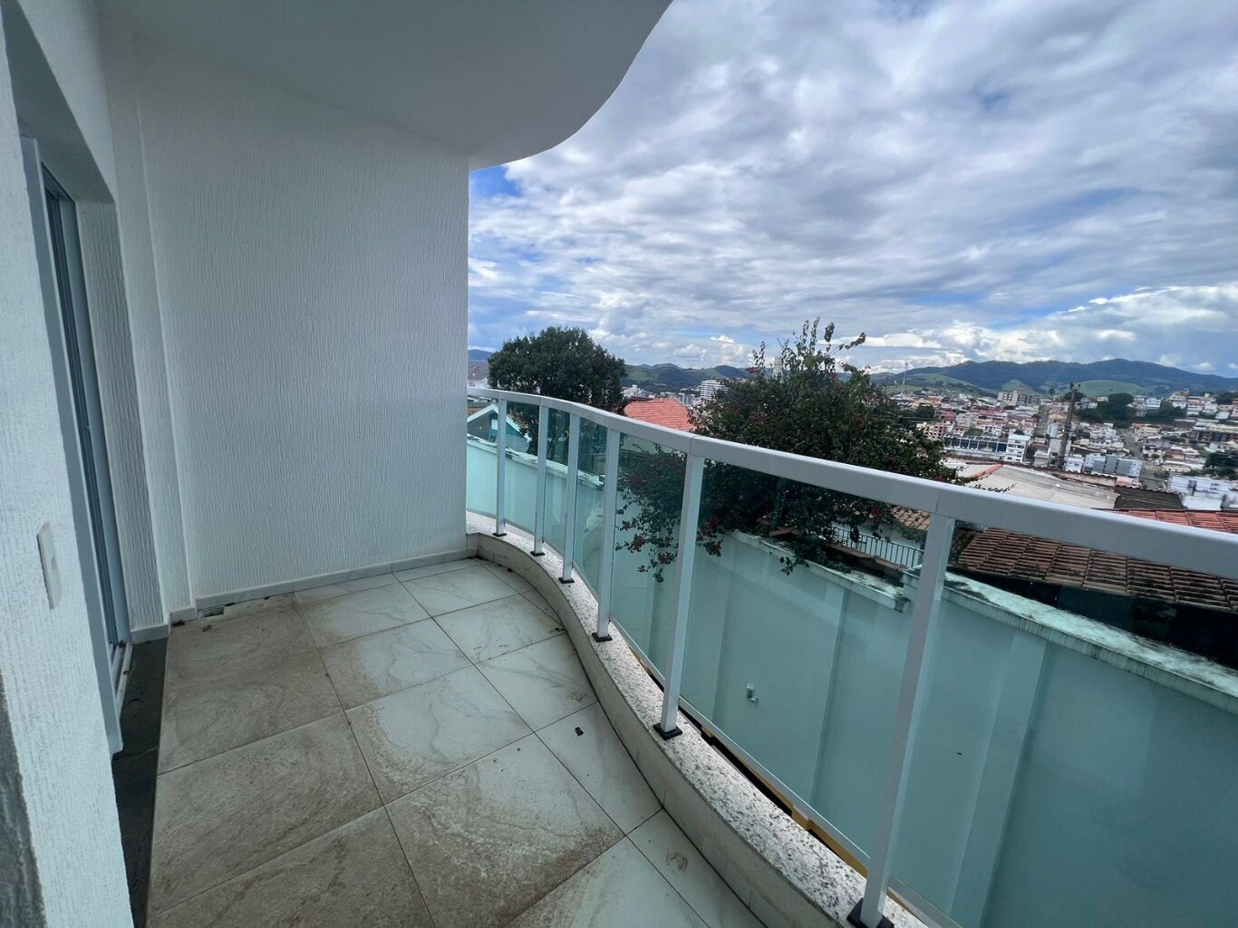 Apartamento à venda com 2 quartos, 70m² - Foto 10