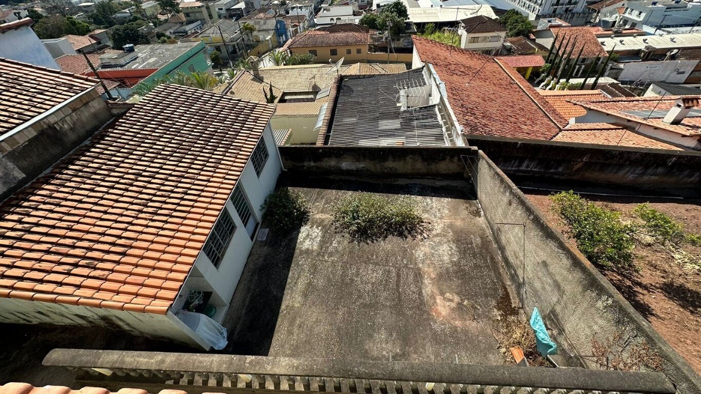 Casa à venda com 4 quartos, 359m² - Foto 20