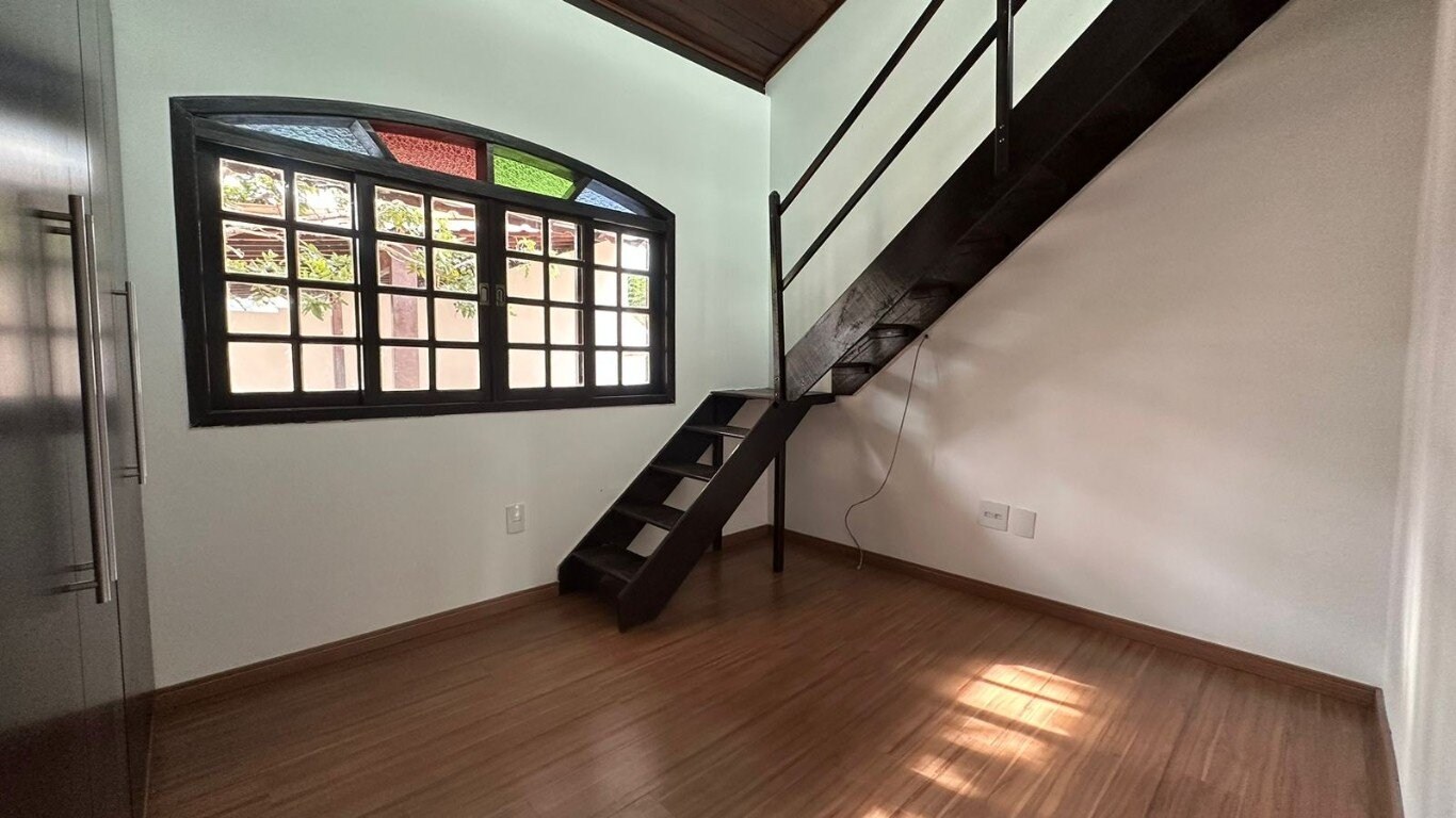 Casa à venda com 3 quartos, 198m² - Foto 12