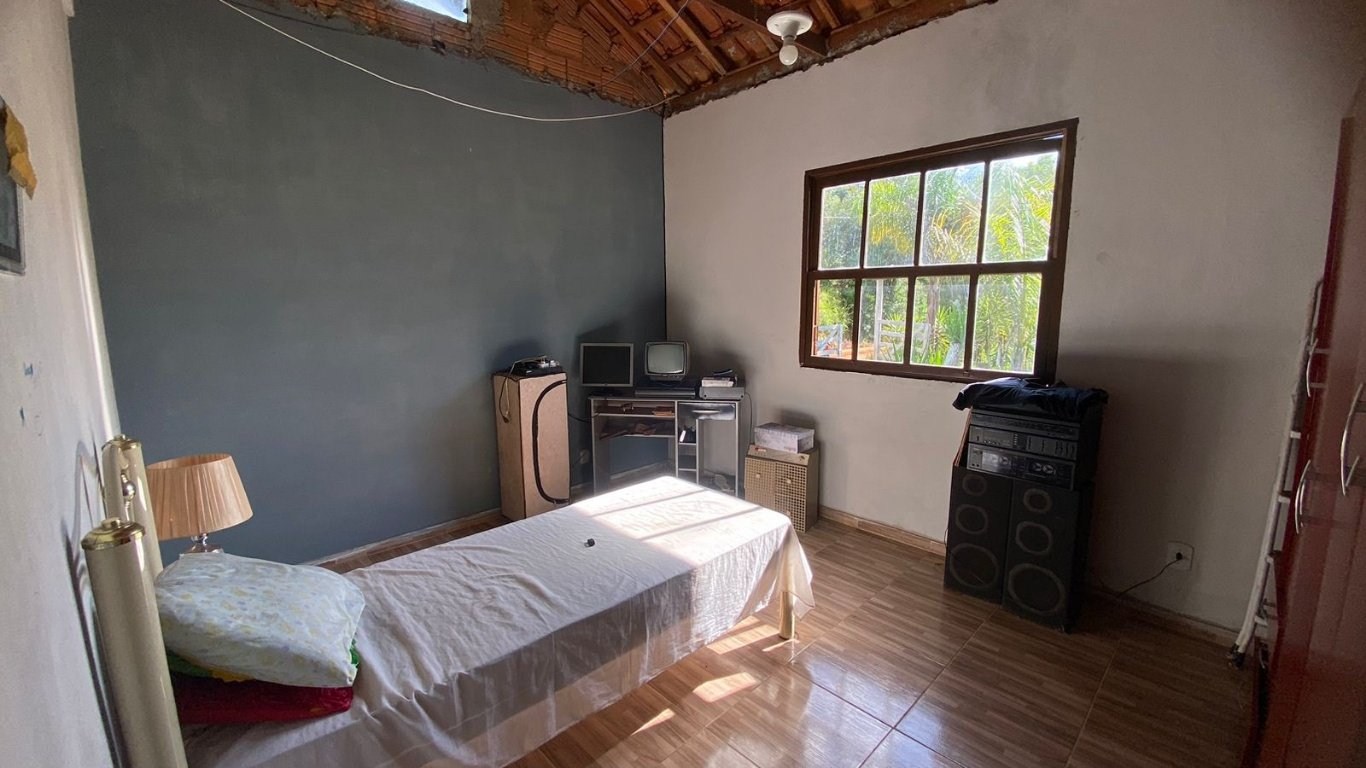 Chácara à venda com 3 quartos, 1600m² - Foto 17