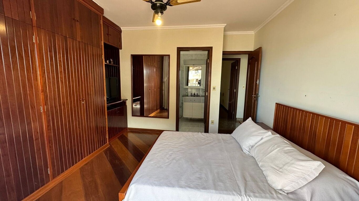 Apartamento à venda com 3 quartos, 165m² - Foto 9