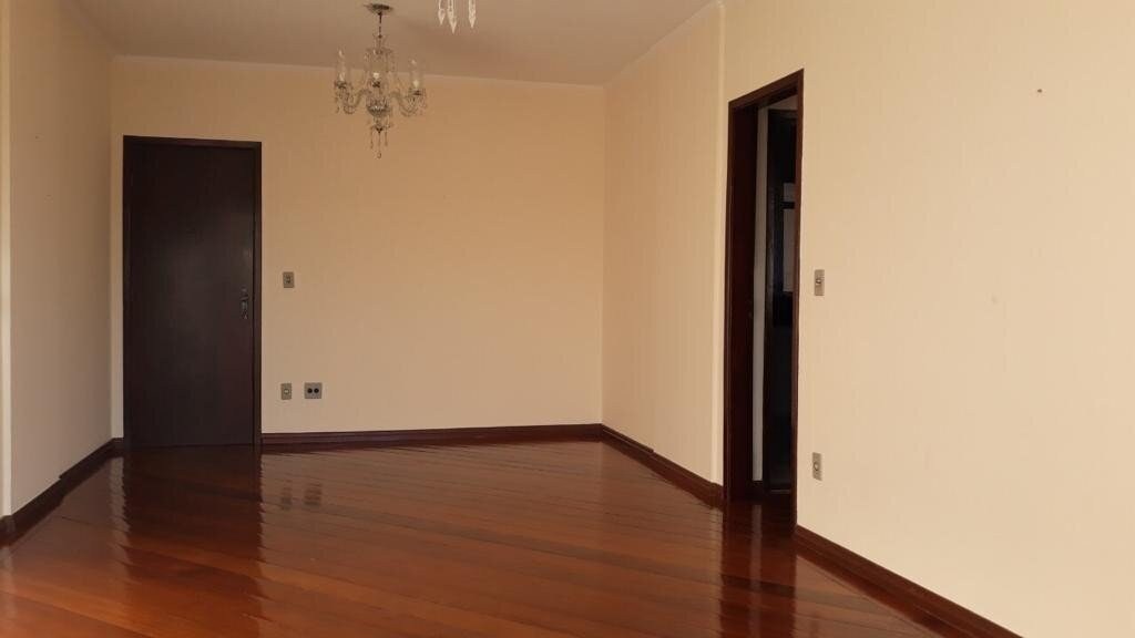 Apartamento à venda com 3 quartos - Foto 5