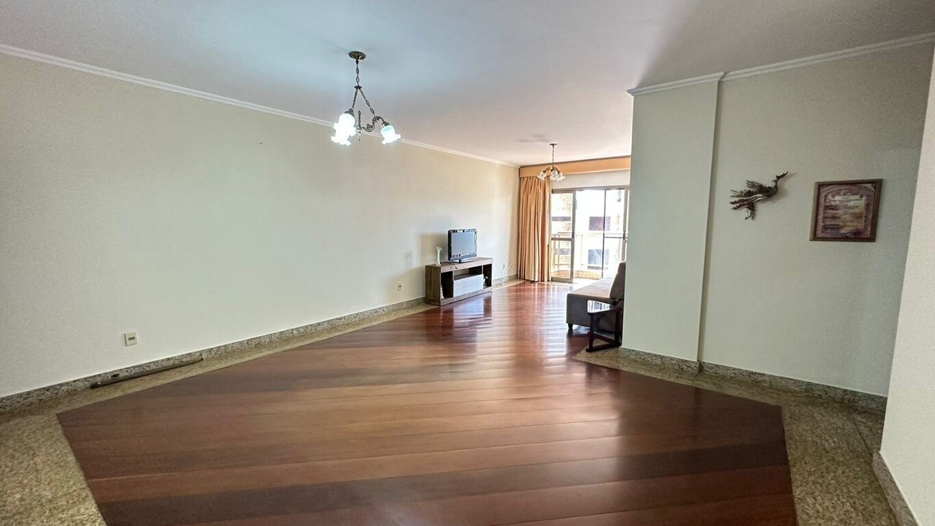 Apartamento à venda com 3 quartos, 165m² - Foto 3