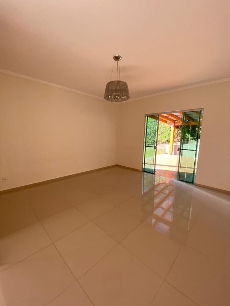 Casa à venda com 3 quartos, 1078m² - Foto 7