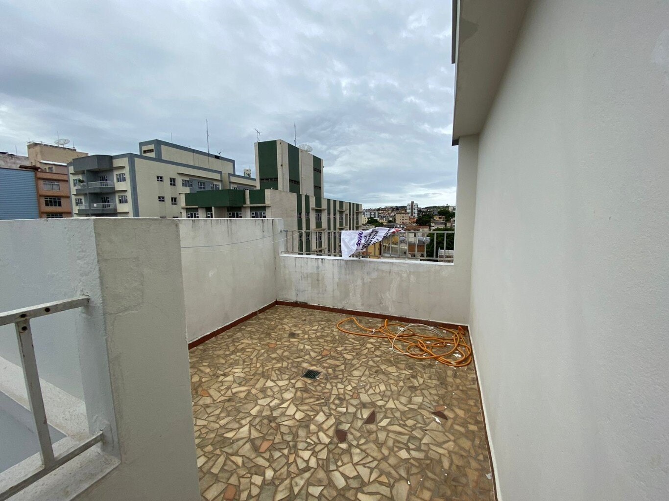 Apartamento à venda com 3 quartos, 120m² - Foto 4