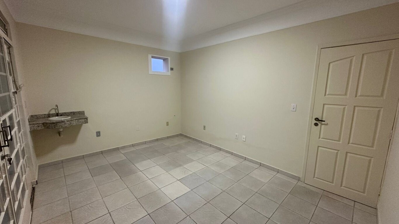 Prédio Inteiro para alugar com 3 quartos, 141m² - Foto 9