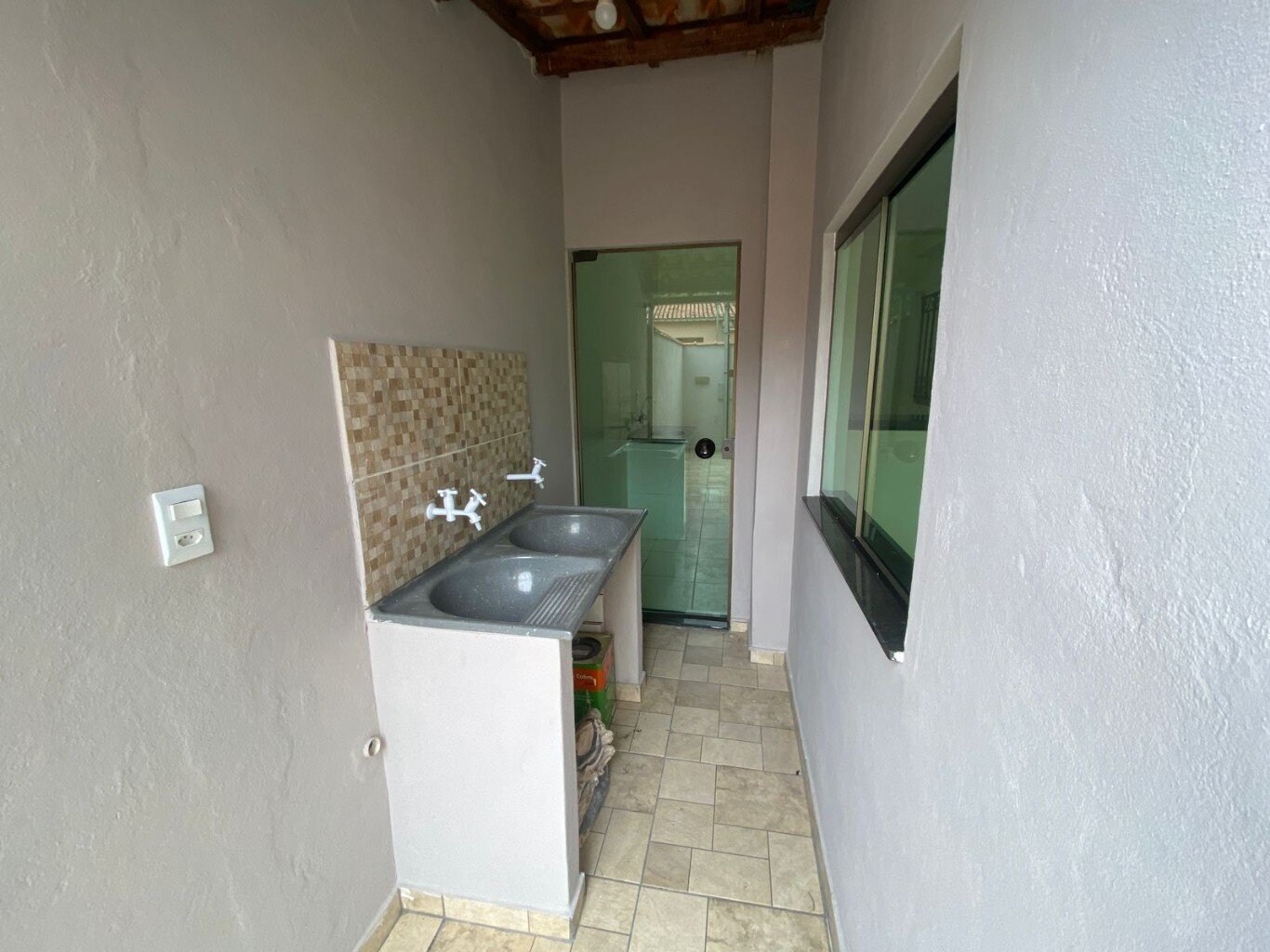 Casa à venda com 2 quartos, 71m² - Foto 18