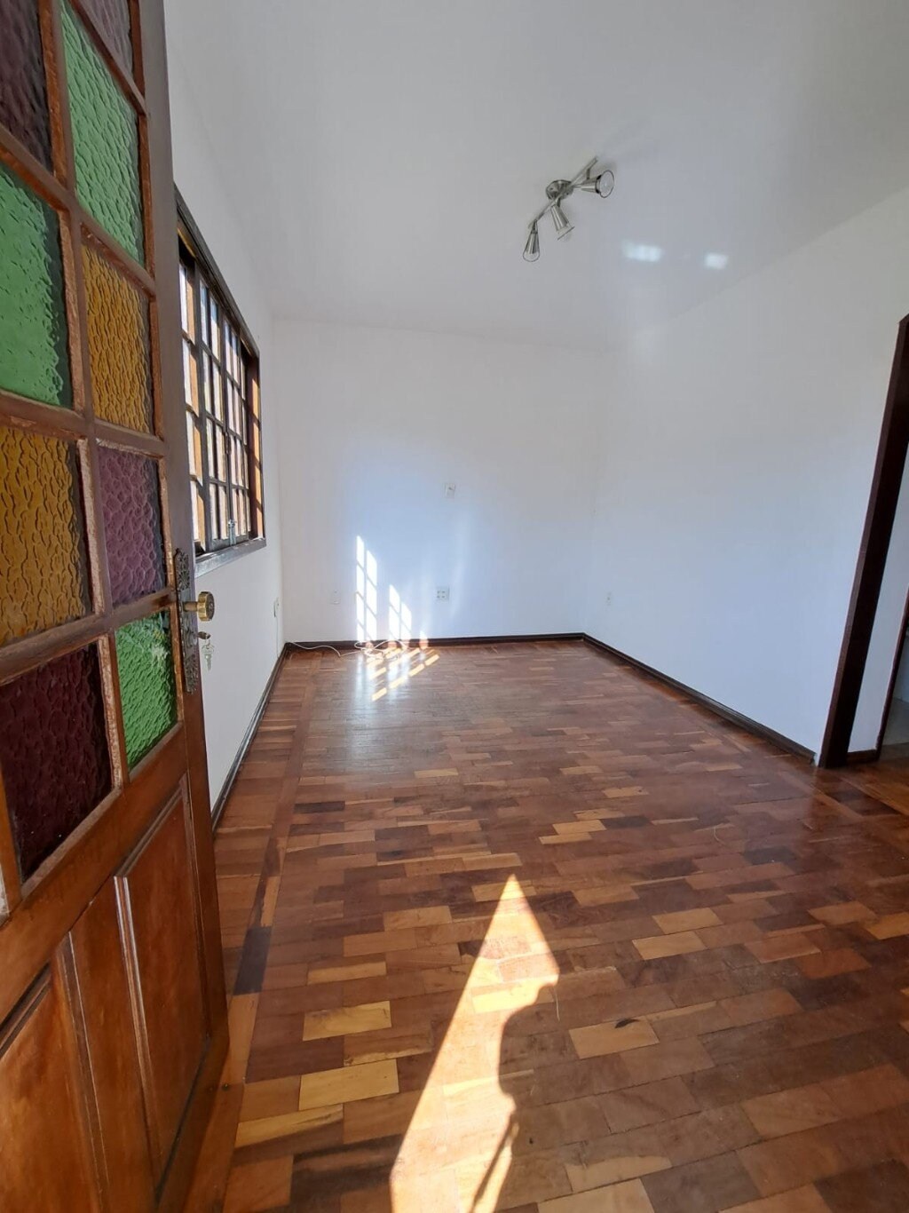 Casa para alugar com 2 quartos, 87m² - Foto 19