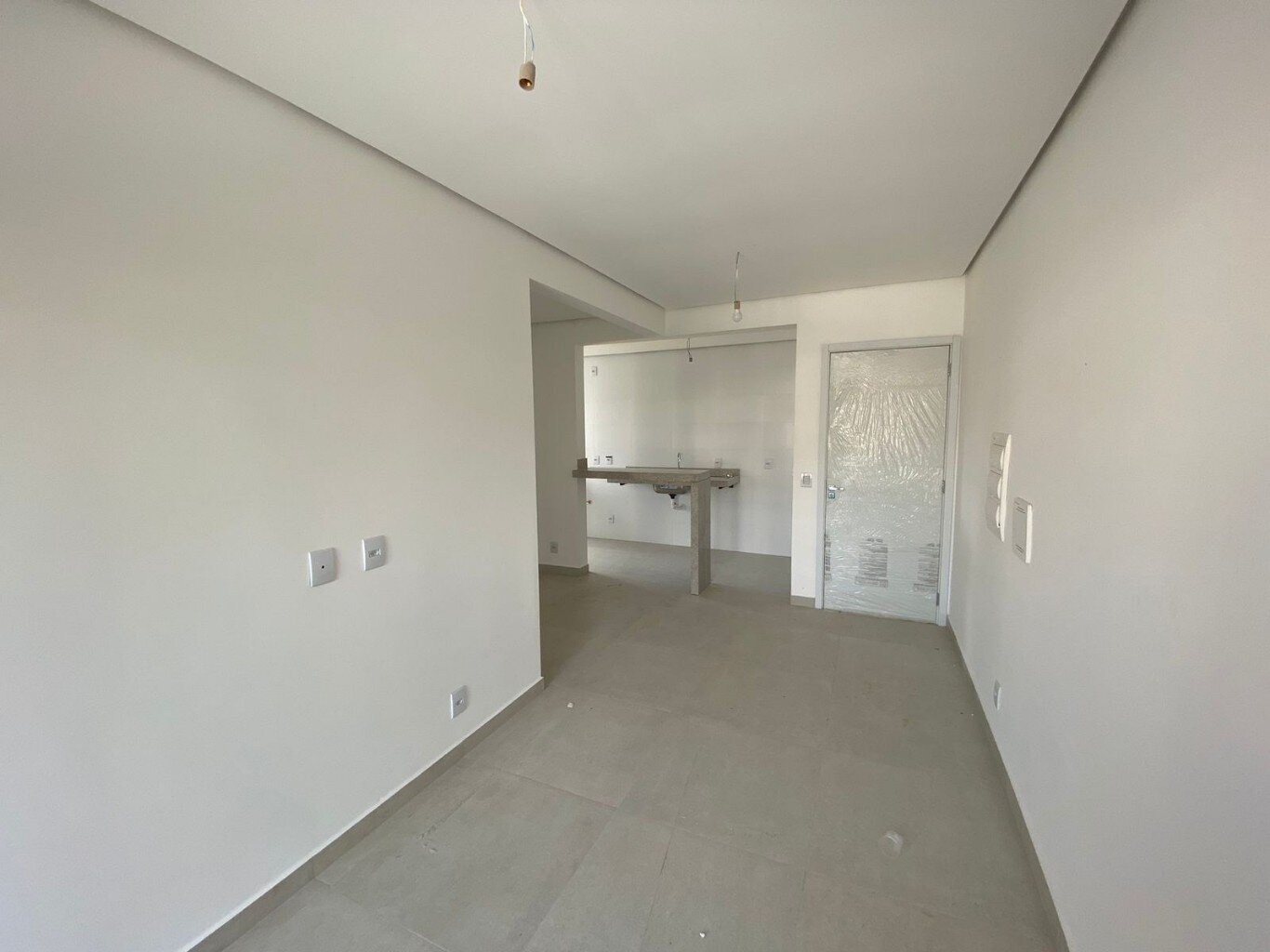 Apartamento à venda com 2 quartos, 67m² - Foto 1