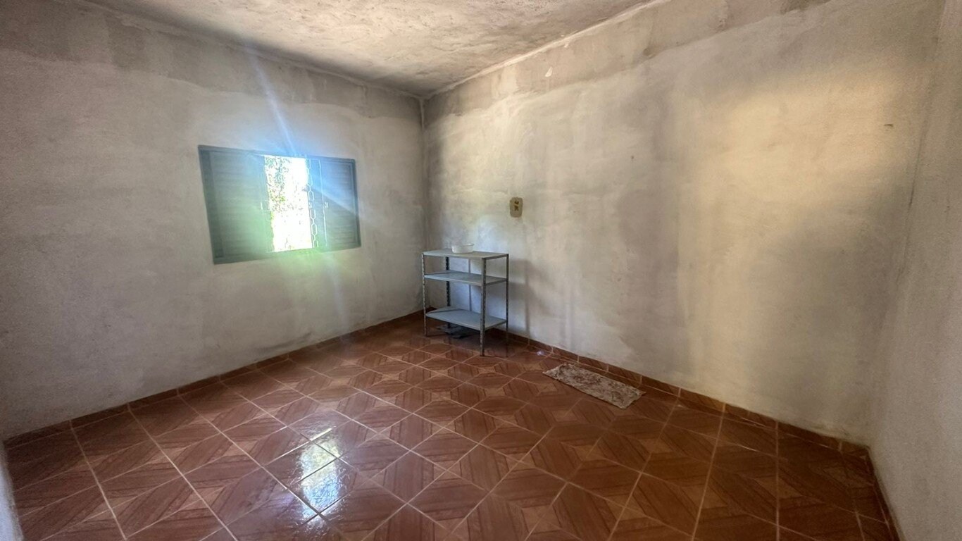 Casa à venda com 1 quarto, 40m² - Foto 3