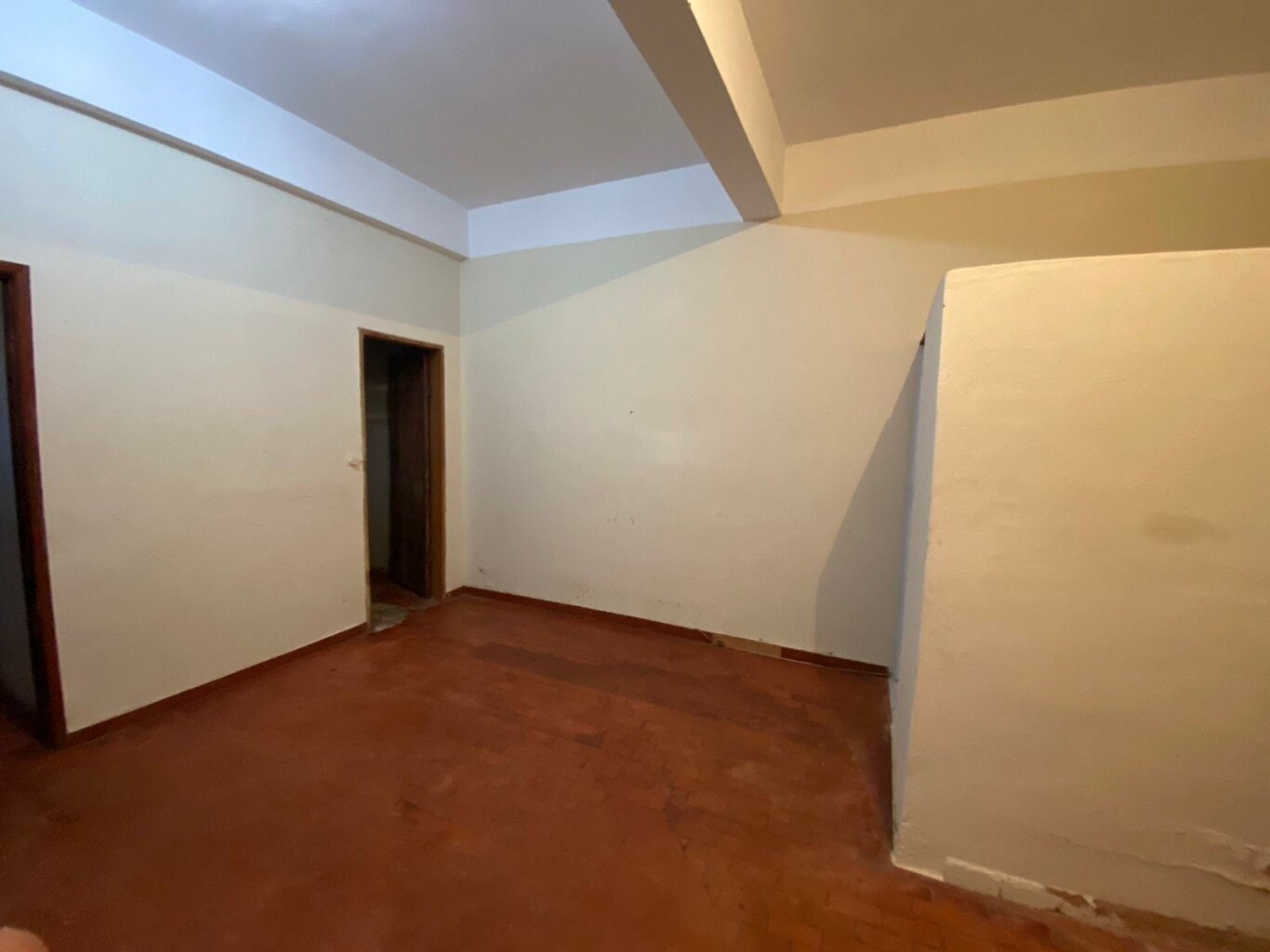 Casa à venda com 6 quartos, 270m² - Foto 24