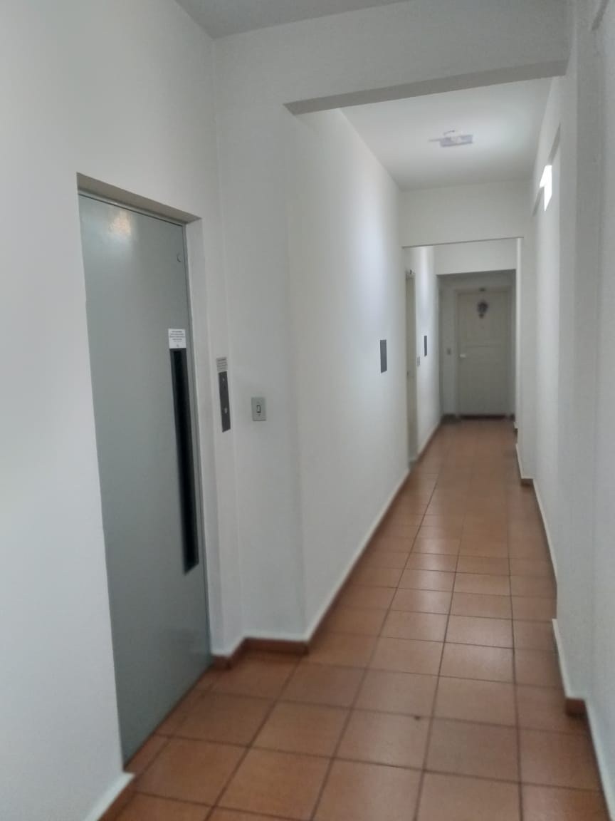 Apartamento à venda com 1 quarto, 40m² - Foto 6