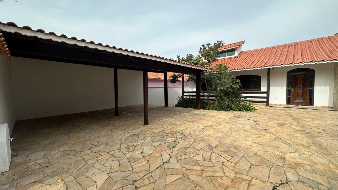 Casa à venda com 3 quartos, 198m² - Foto 4