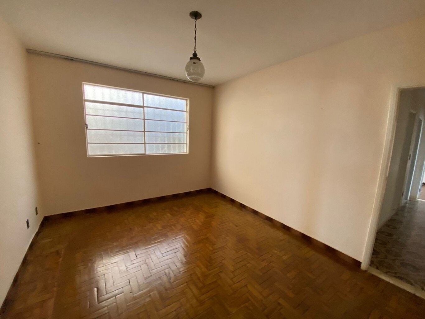 Casa à venda com 6 quartos, 270m² - Foto 17