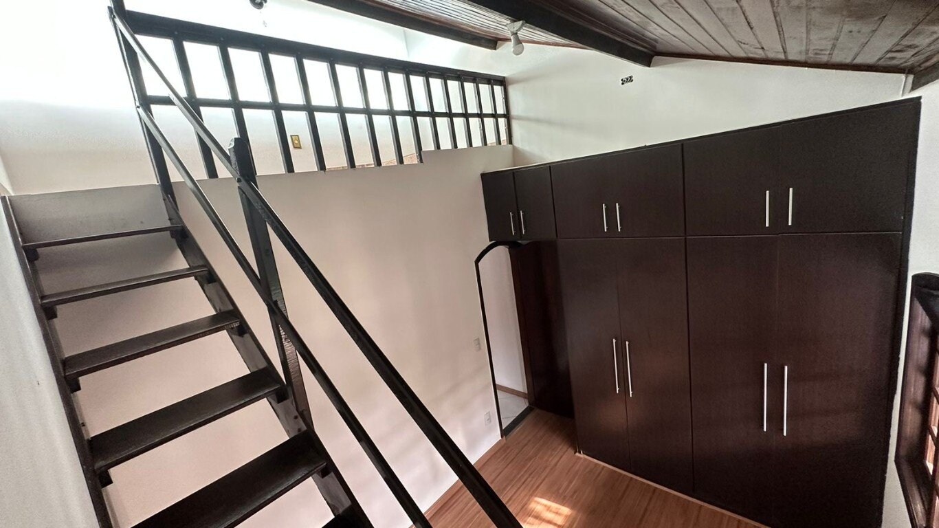 Casa à venda com 3 quartos, 198m² - Foto 15