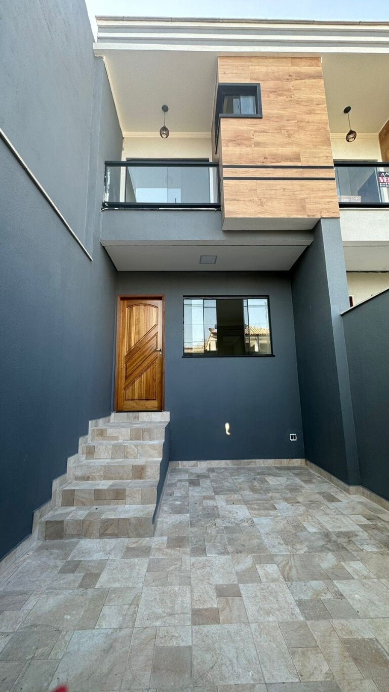 Casa à venda com 2 quartos, 70m² - Foto 2