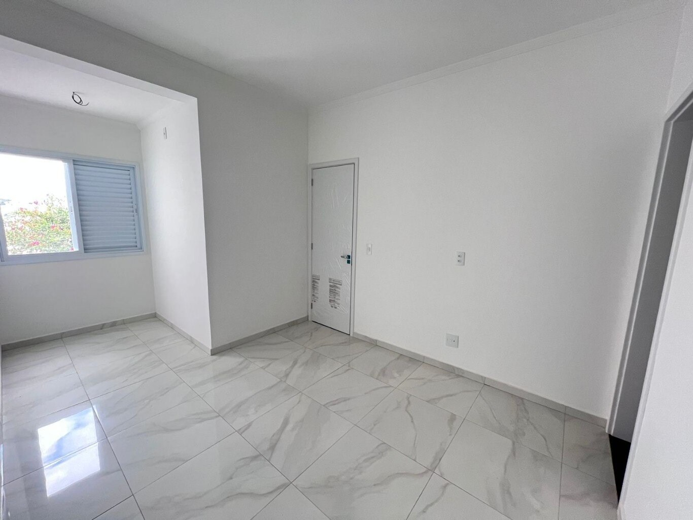 Apartamento à venda com 2 quartos, 70m² - Foto 18