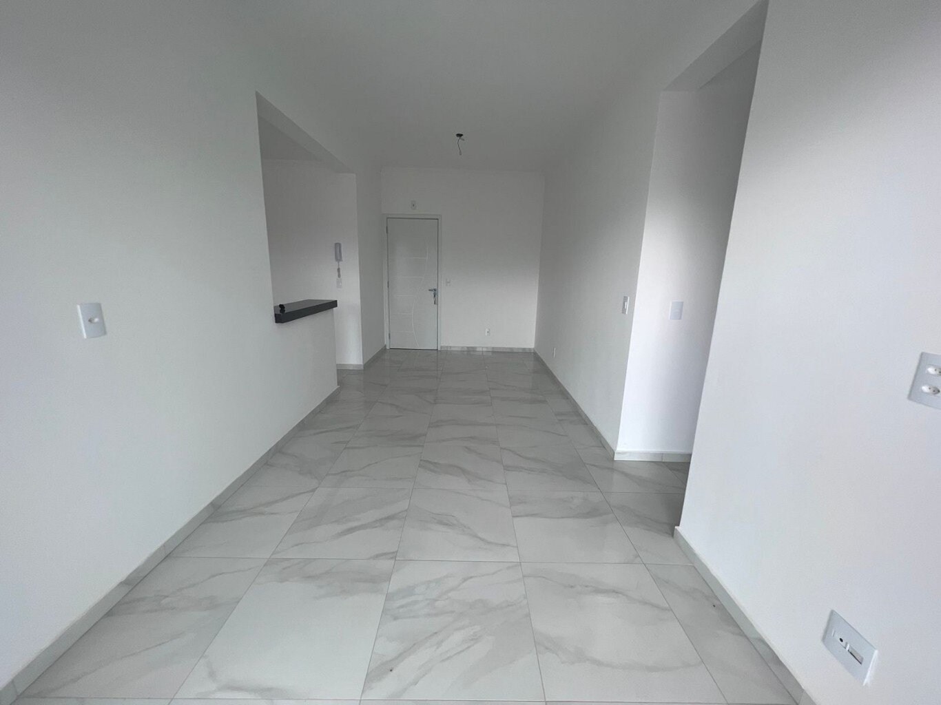 Apartamento à venda com 2 quartos, 70m² - Foto 12