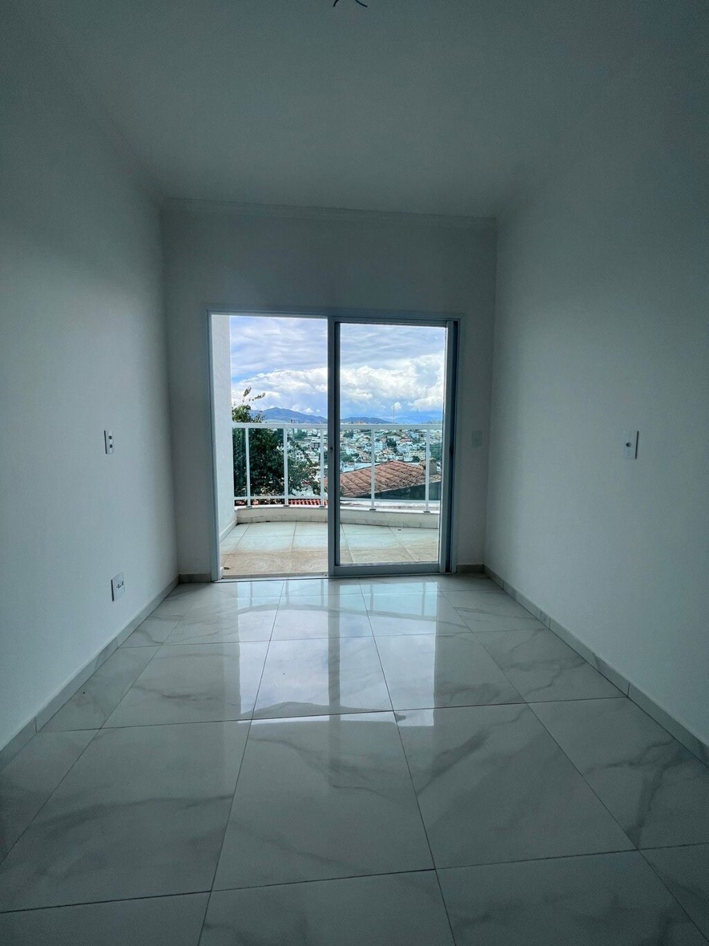 Apartamento à venda com 2 quartos, 70m² - Foto 13