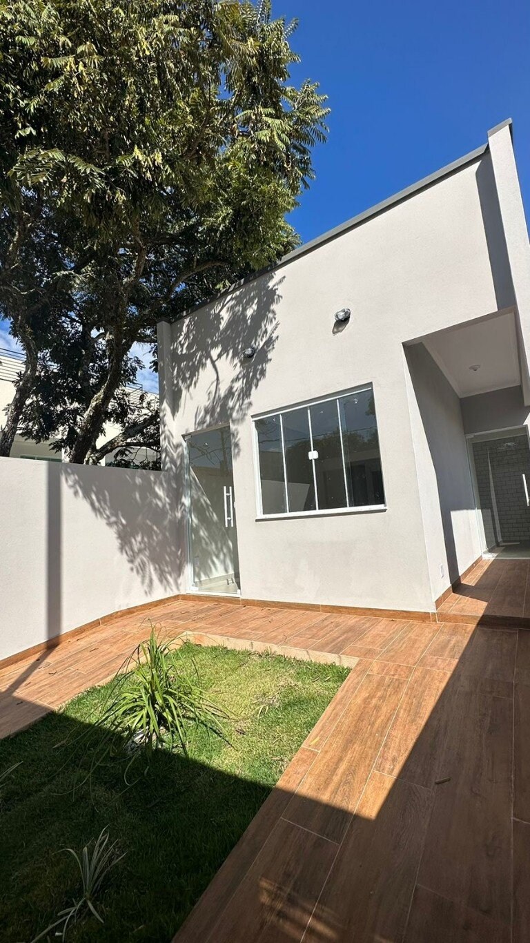 Casa à venda com 3 quartos, 174m² - Foto 3