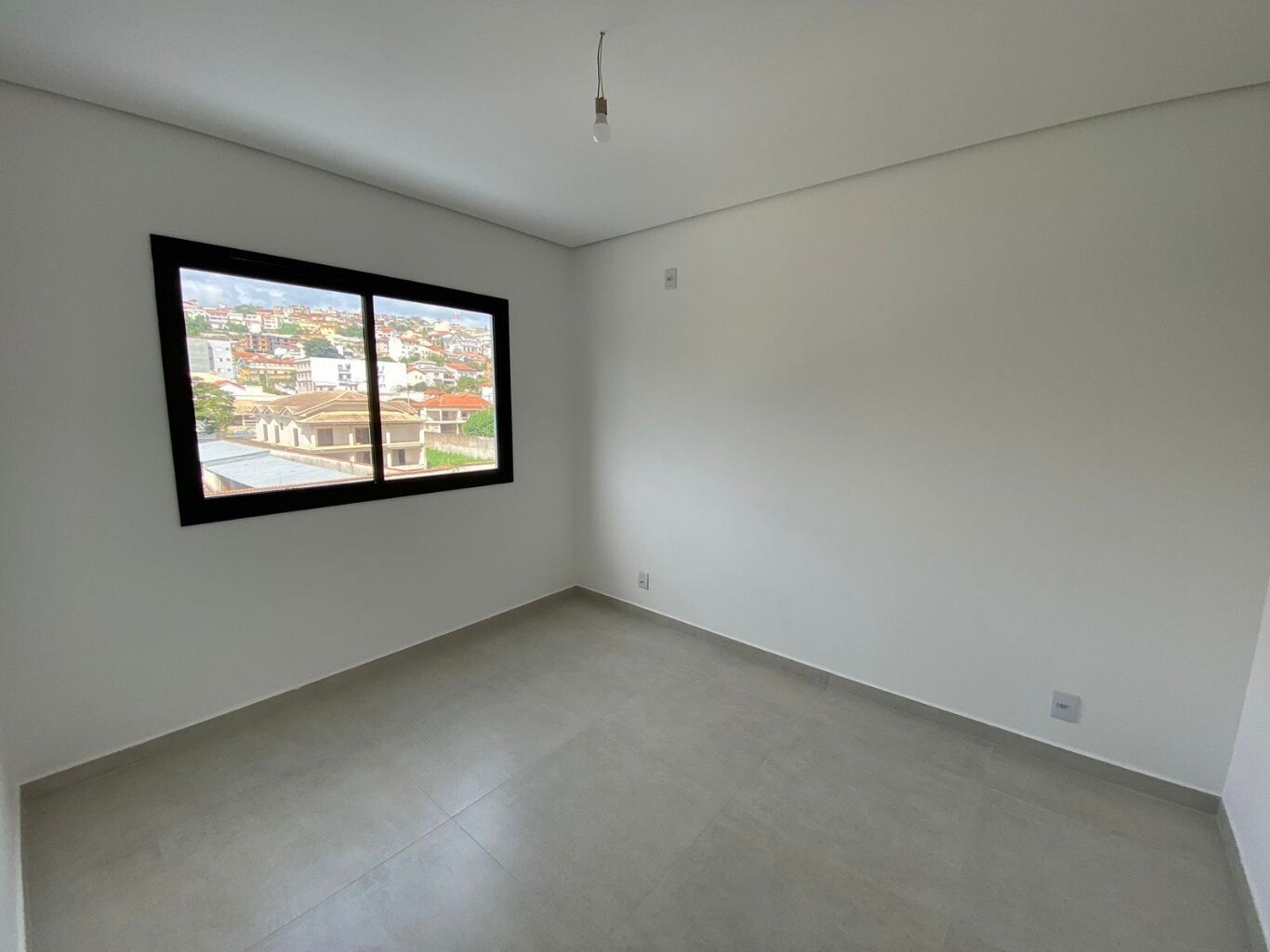 Apartamento à venda com 2 quartos, 67m² - Foto 9