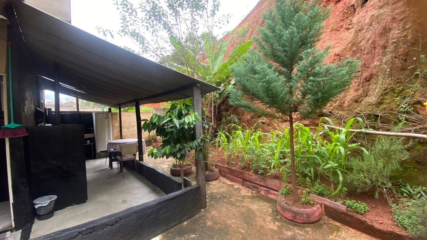 Casa à venda com 2 quartos, 190m² - Foto 15