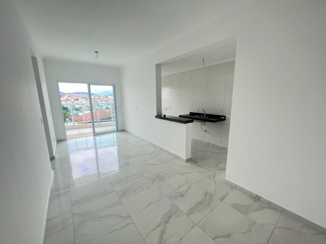 Apartamento à venda com 2 quartos, 70m² - Foto 3